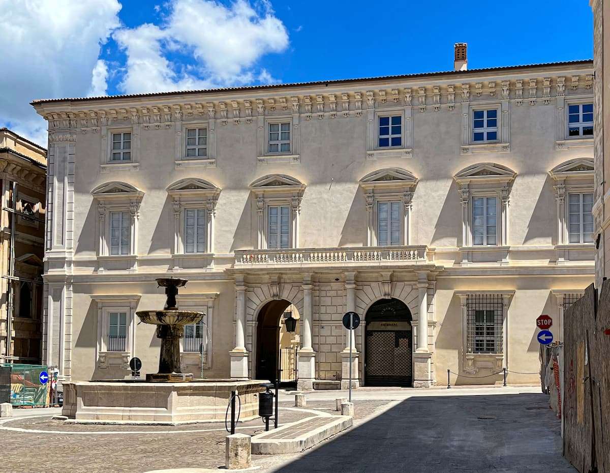 In via Fortebraccio, la nuova casa dell’Archeoclub dell’Aquila